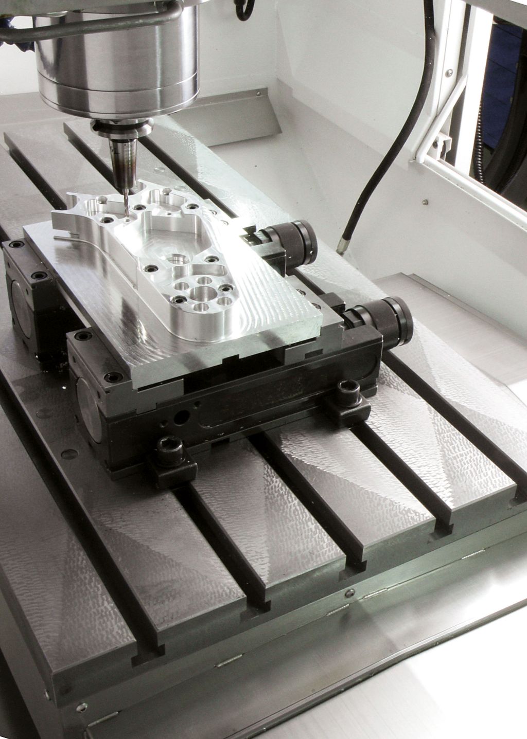 Rigid vector-controlled spindle with hybrid bearings and process diagnostics