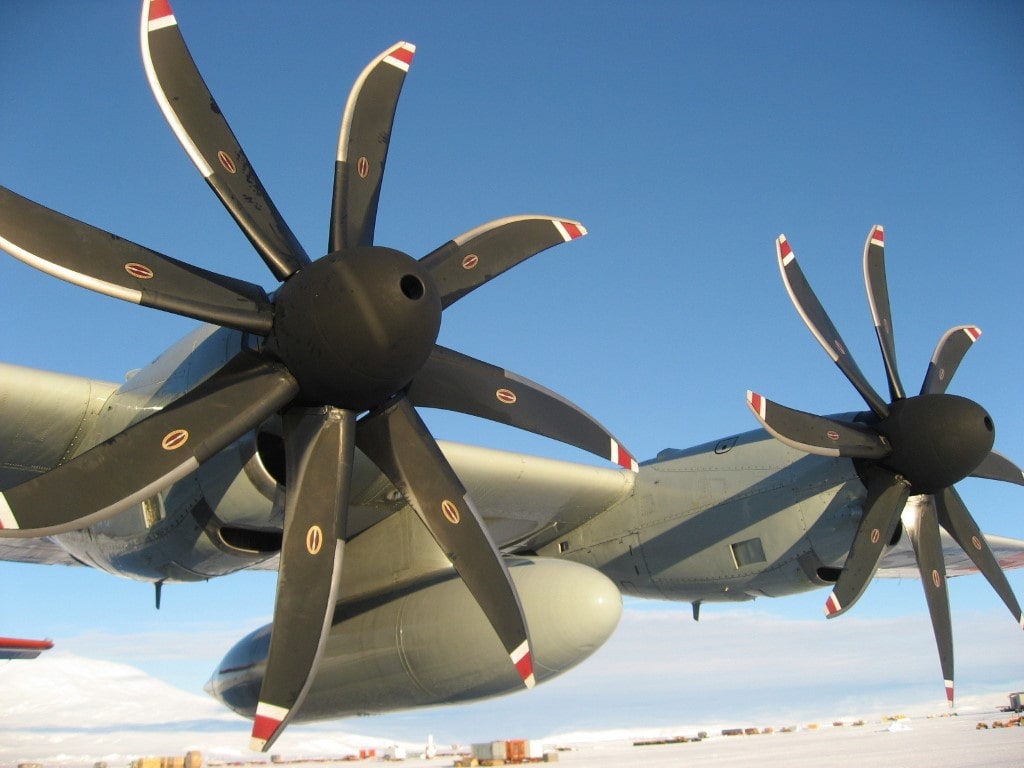 Collins Aerospace wins C-130 wheels, brakes, propeller contracts