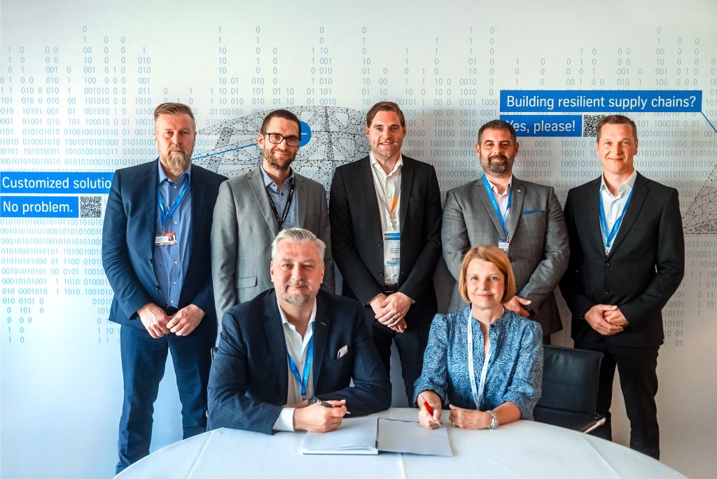 thyssenkrupp Aerospace and Saab sign partnership renewal