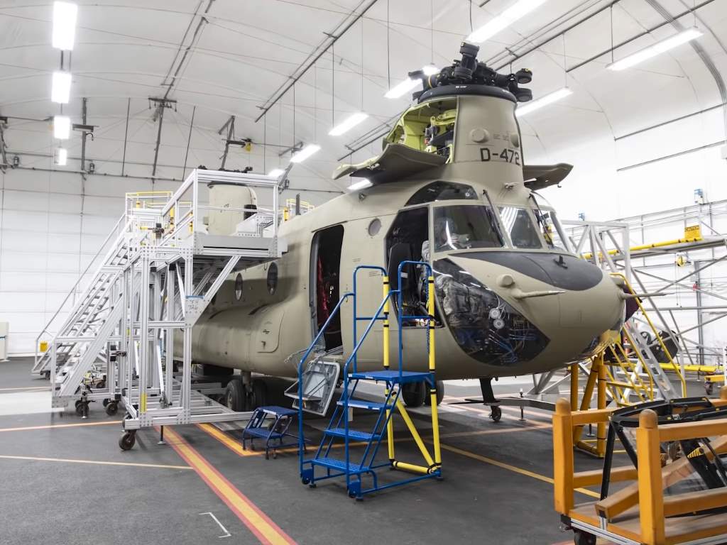 Boeing transitions to new Chinook production after latest contract