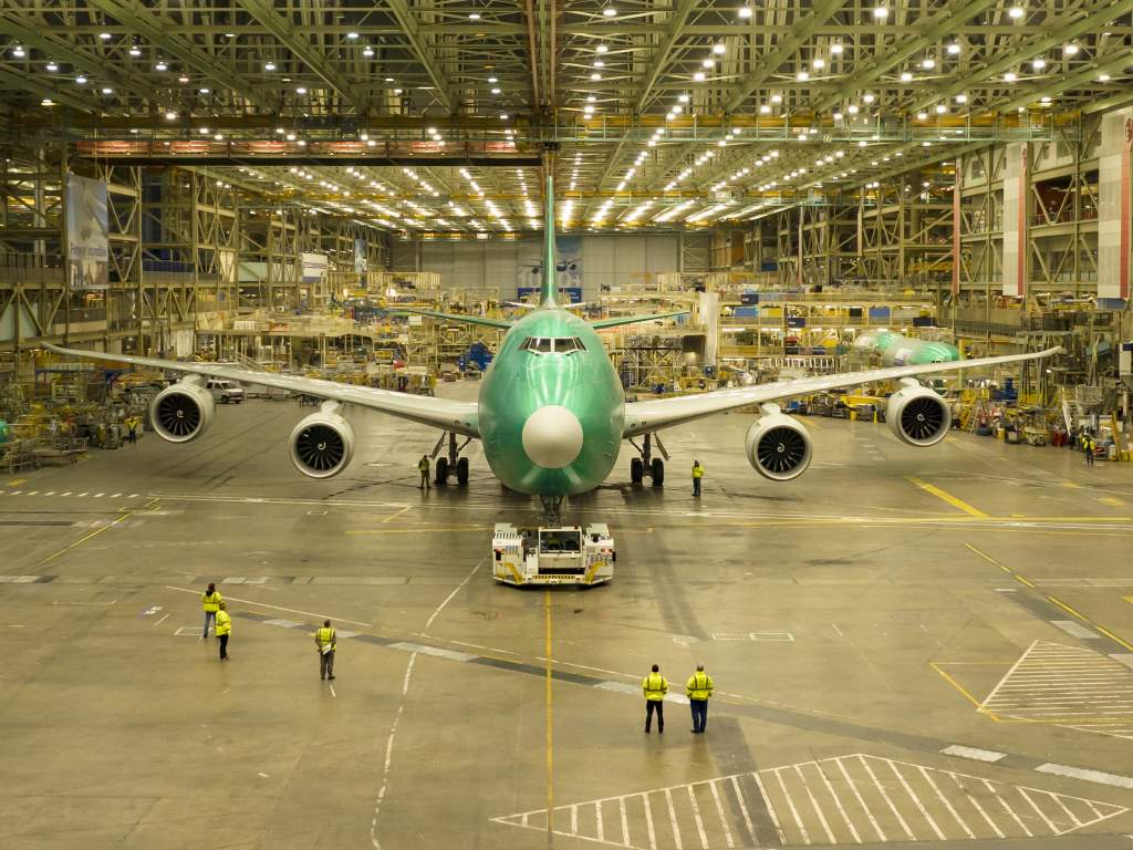 Final Boeing 747 leaves Everett factory