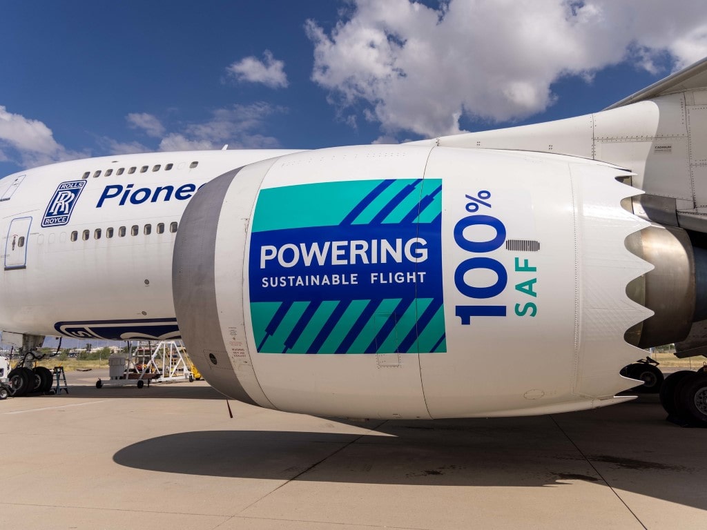 Rolls-Royce completes 100% sustainable aviation fuel flight