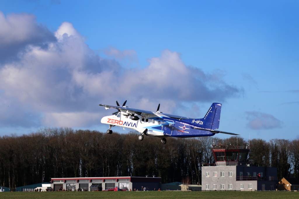 Hydrogen-electric aircraft celebrates first flight